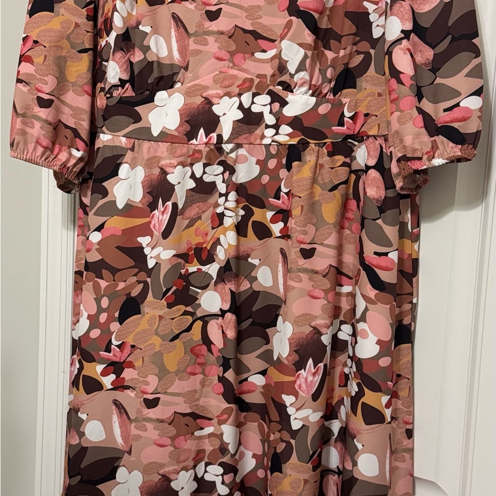 BloomChic Floral Dress - Pink, Brown, White size 18/20 Never Worn